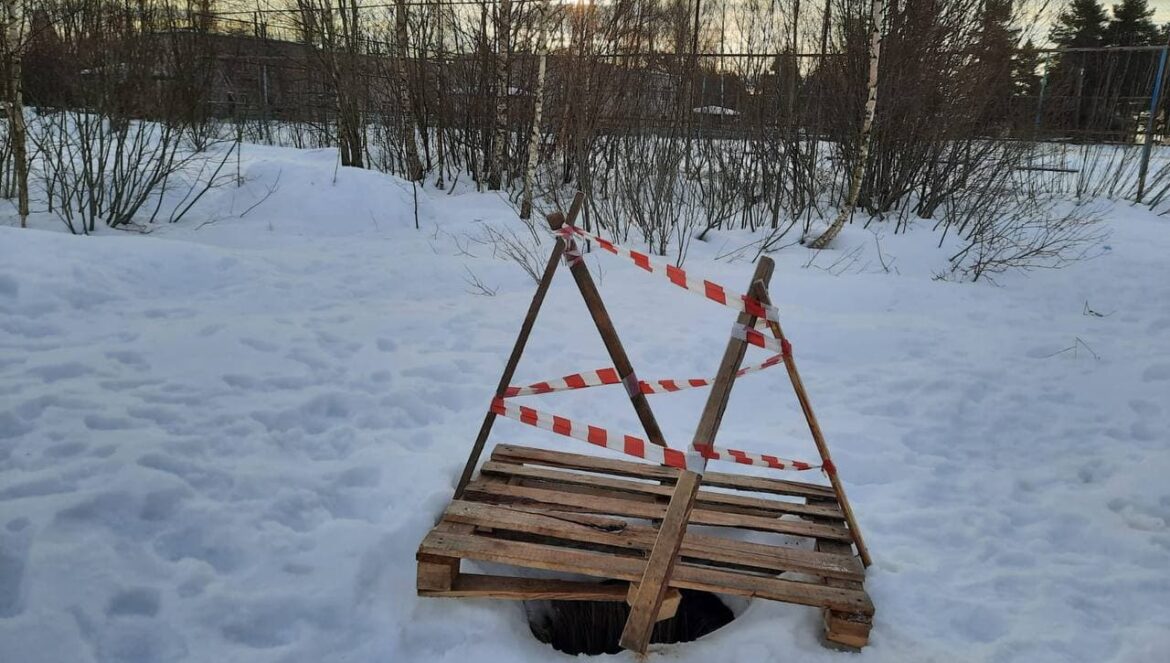 На те же грабли: в Вышневолоцком районе в колодец провалилась девочка