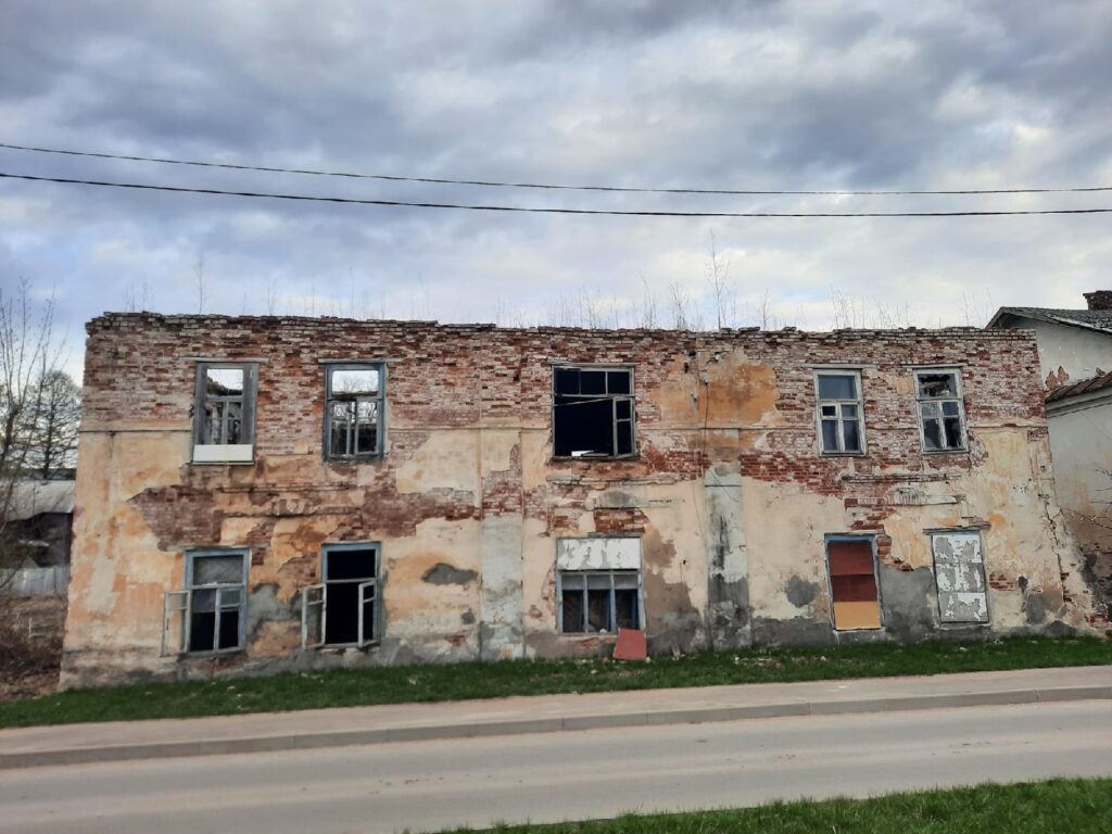 Заброшенный старый Осташков