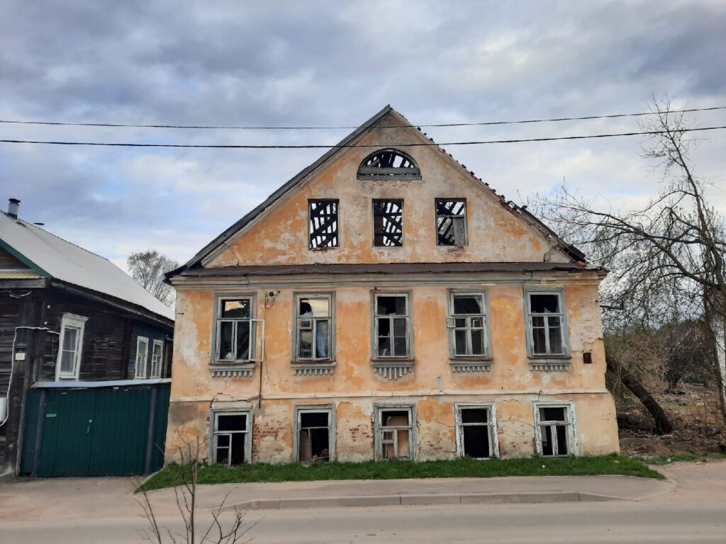 Заброшенный старый Осташков