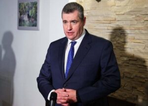 Полит-оливье: постой, паровоз, не стучите, колеса…