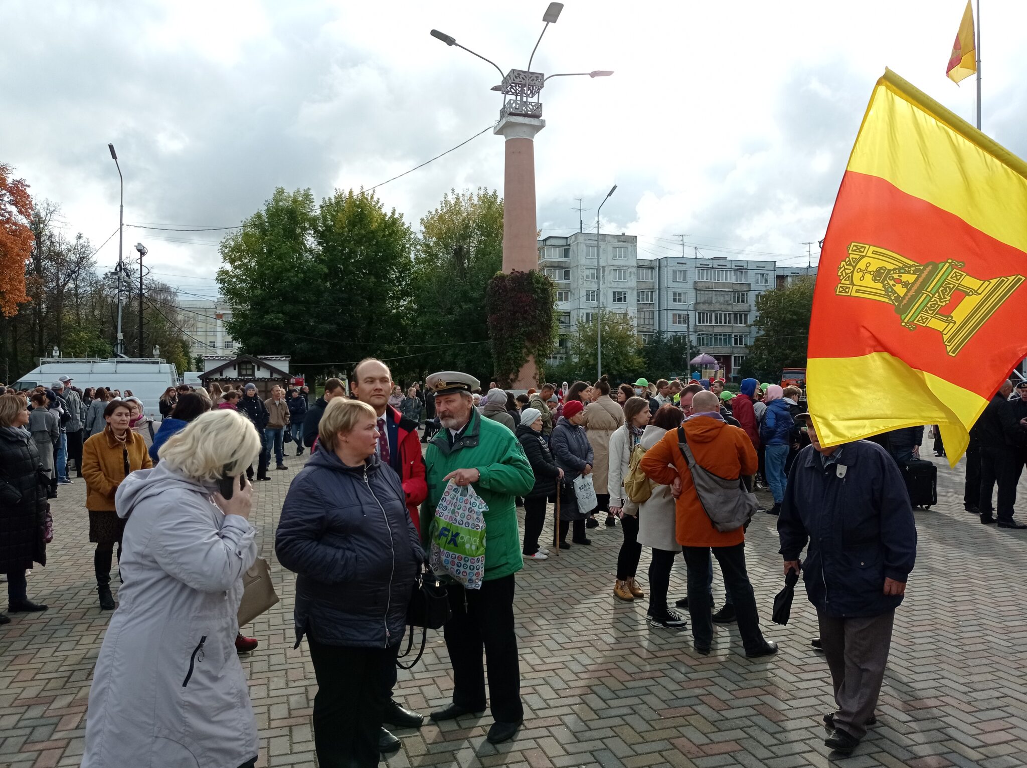 Митинг в твери. Митинг в поддержку референдума. Митинг в Твери на площади славы сентябрт2022.