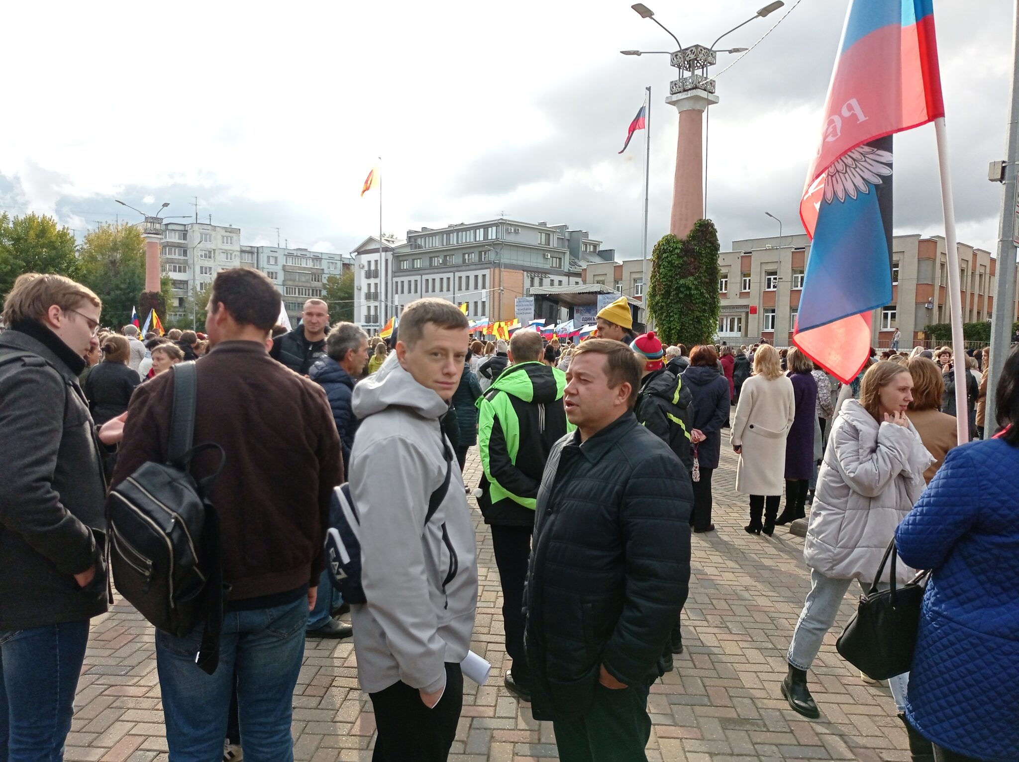 Митинг в твери. Митинг в поддержку референдума.