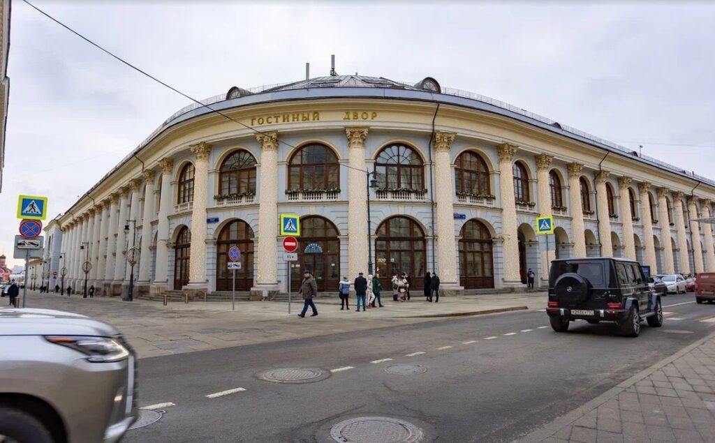 "Торжокские золотошвеи" представили Тверскую область на выставке «Уникальная Россия»