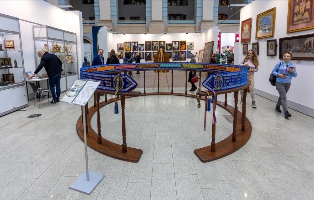 "Торжокские золотошвеи" представили Тверскую область на выставке «Уникальная Россия»