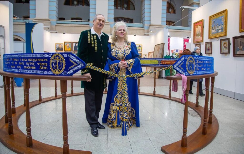 "Торжокские золотошвеи" представили Тверскую область на выставке «Уникальная Россия»