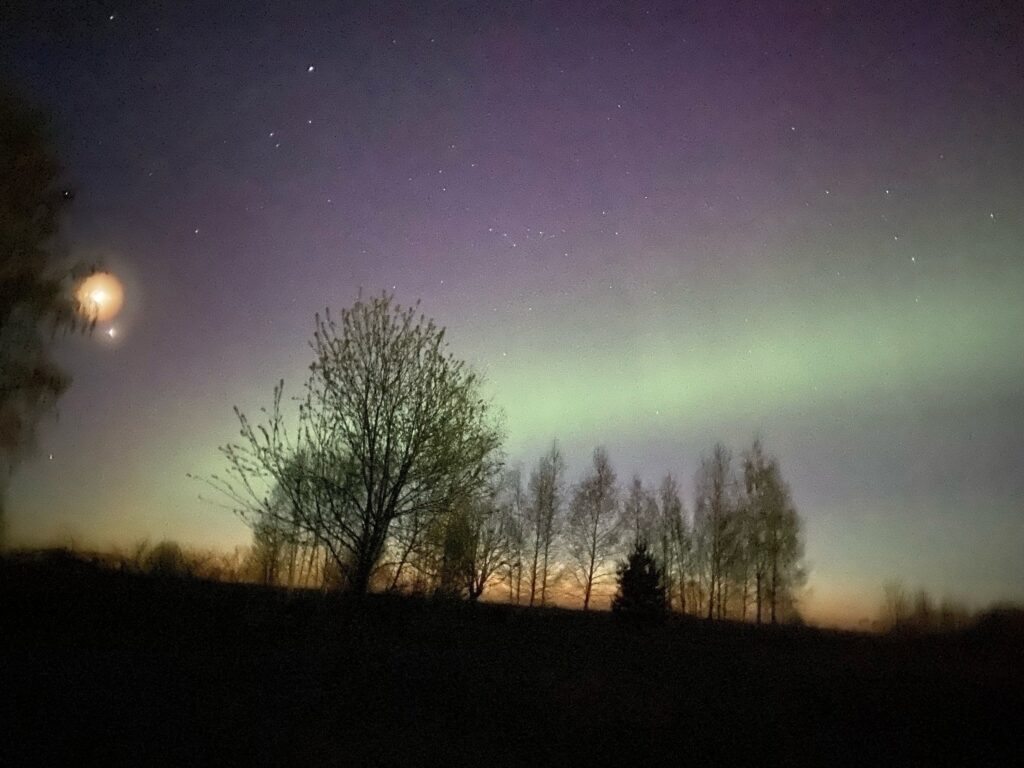 Жители Тверской области наблюдали северное сияние: это знак или игры природы?