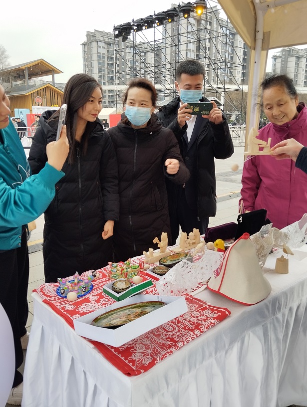 "Торжокские золотошвеи" приняли участие в праздновании русской Масленицы в Китае