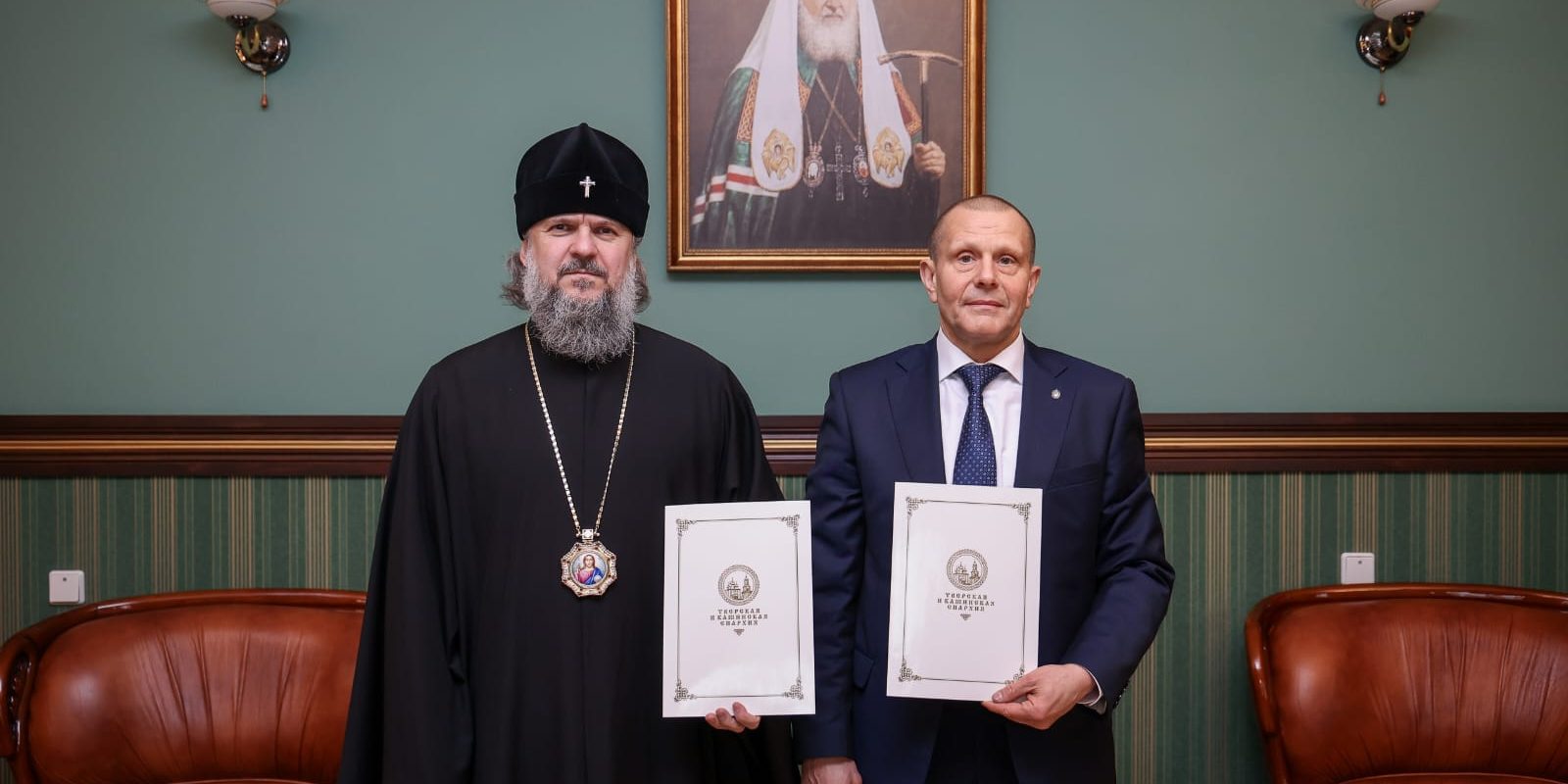 «Торжокские золотошвеи» и Тверская епархия подписали соглашение о сотрудничестве