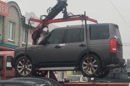 Житель Торжка лишился дорогого авто за долг перед банком