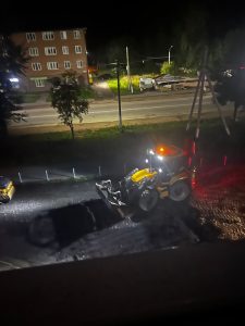 В Торжке улицы асфальтируют по новой технологии - ночью