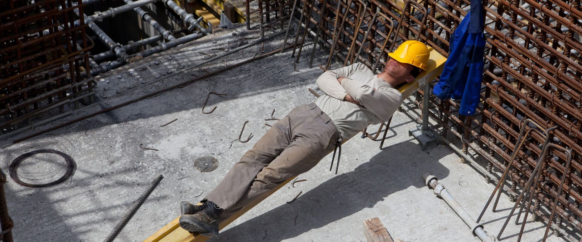 В Торжке подрядчик затянул работы по ремонту колледжа и заплатил внушительный штраф