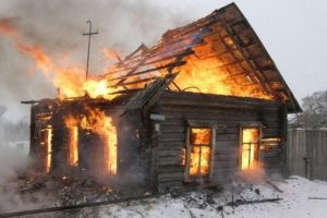 Как крестьяне ведьму убивали