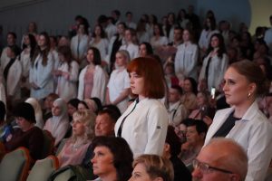 В Тверском медуниверситете прошел выпускной для 522 будущих врачей