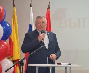 Лидер общественно-политического движения "Держава" поздравил выпускников ТвГУ