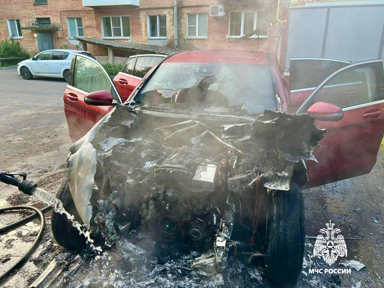 В Тверской области дважды пришлось тушить горящие машины