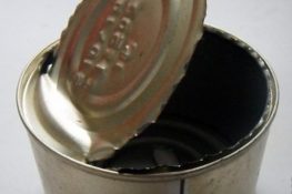 В Тверской области специалисты не нашли мяса в говяжей тушенке