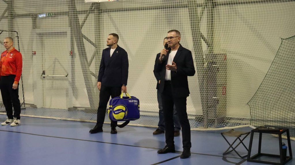 Ледовое шоу и всероссийские соревнования: Кирилл Николаев с рабочей поездкой посетил Бежецкий округ