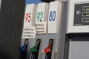 Аграриям не хватает топлива: чего ждать на заправках Тверской области