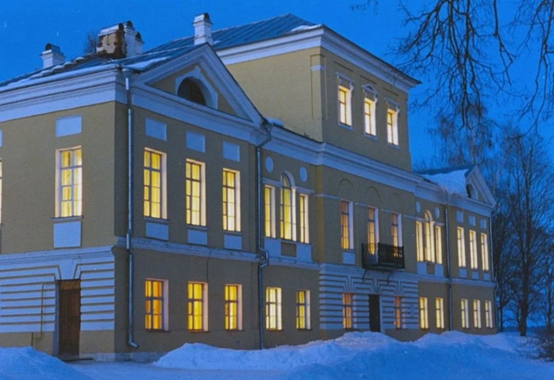 Музей А.С. Пушкина проводит Новогодний и Рождественский балы