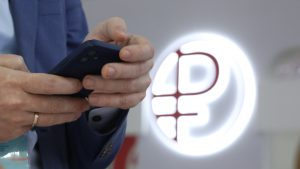 Не так много тверичан готовы получать зарплату в "цифре"