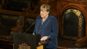 Полит-оливье: мир на грани бойни, в Пхеньяне всё спокойно