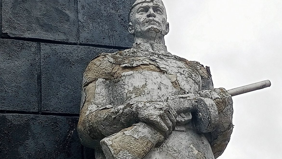 В Тверской области проверят информацию о ненадлежащем содержании памятника