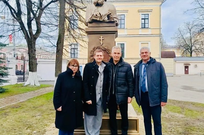 Борис Корчевников и Павел Астахов посетили ТвГМУ