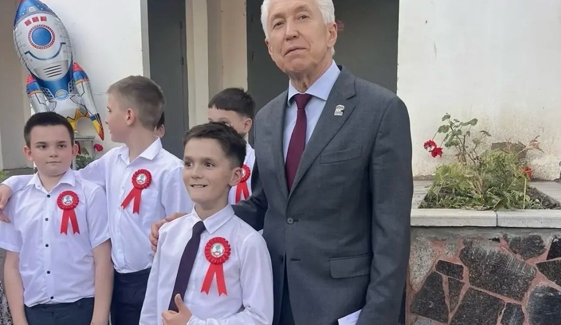 Владимир Васильев дал напутствие кадетам из тверской школы