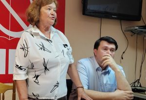 Тверские коммунисты не без труда, но добрались до избиркома с документами своих кандидатов