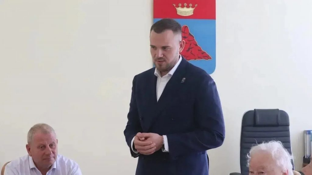 Кирилл Николаев: насыщенный день - от встреч с почетными гражданами до подачи документов