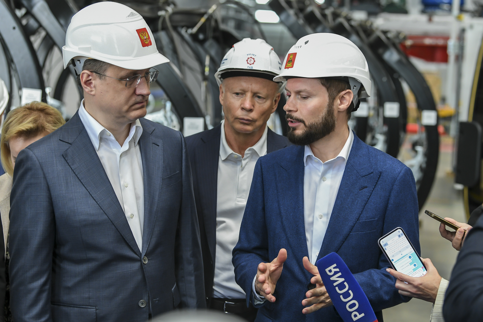 Новак и Королев посетили завод «ТверьКанатДор»