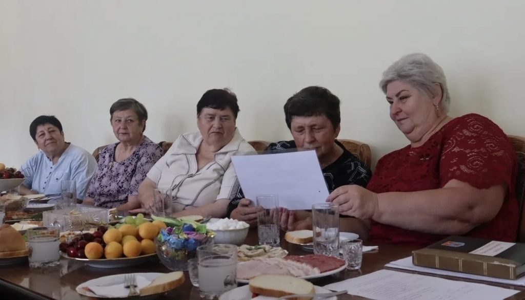 Кирилл Николаев: насыщенный день - от встреч с почетными гражданами до подачи документов