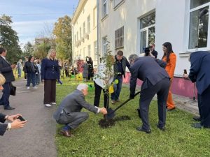 В Твери появилась Аллея мира и дружбы имени Андрея Дементьева