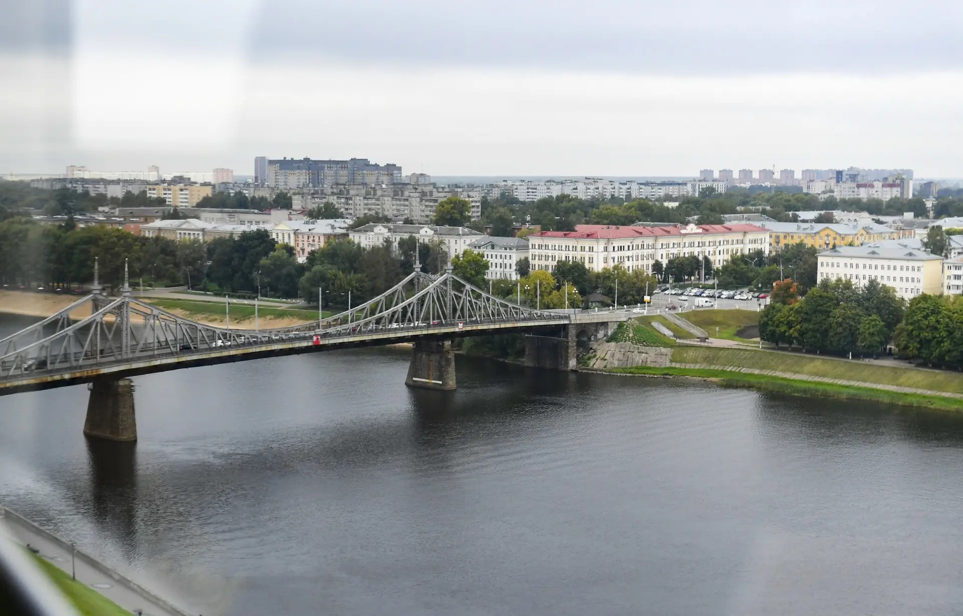 Новое колесо обозрения в Горсаду Твери открыто